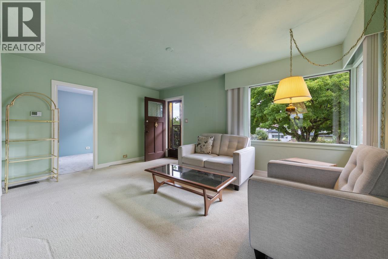 4805 Inverness Street, Vancouver, British Columbia  V5V 4X5 - Photo 6 - R3067513