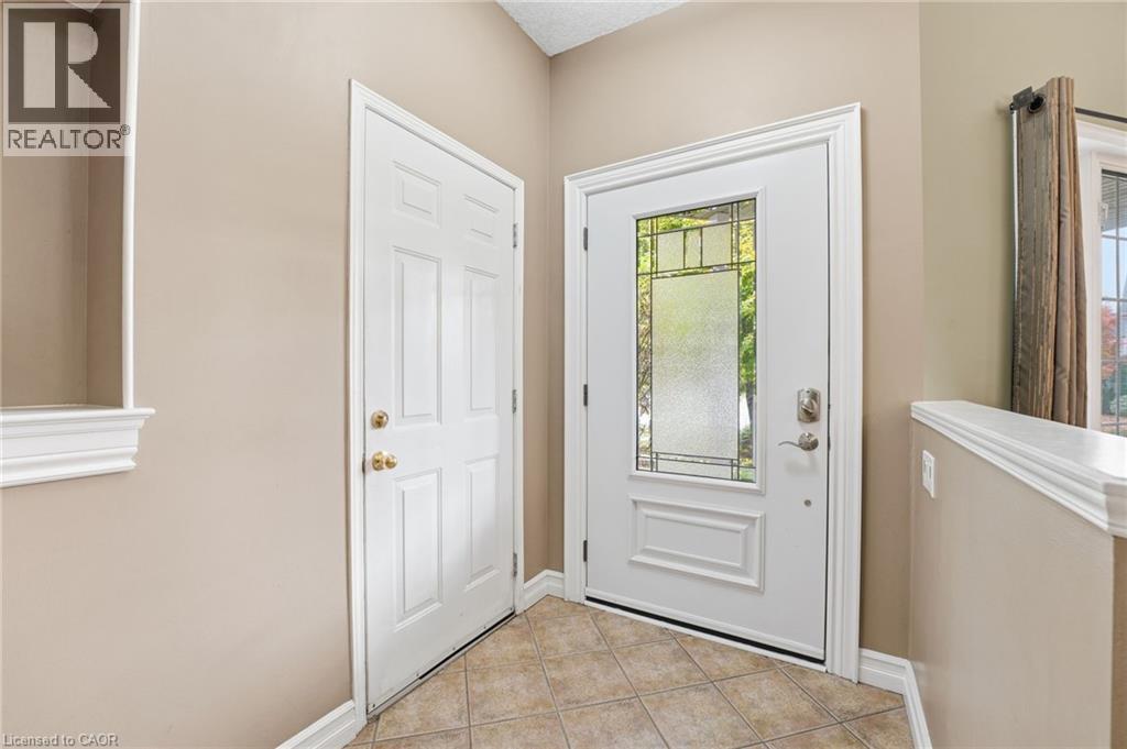 254 Kerwood Drive, Cambridge, Ontario N3C 4M5 - Photo 5 - 40782425