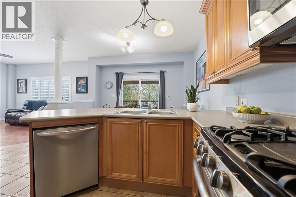 254 Kerwood Drive, Cambridge, Ontario N3C 4M5 - Photo 12 - 40782425