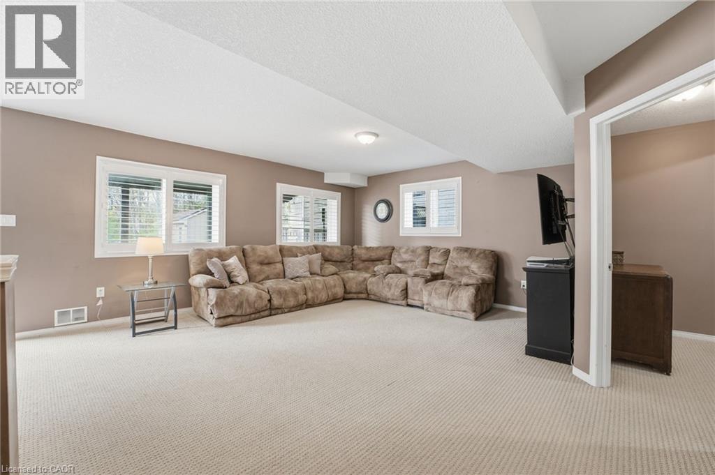 254 Kerwood Drive, Cambridge, Ontario N3C 4M5 - Photo 27 - 40782425