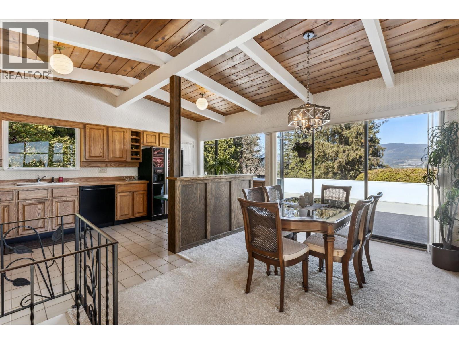 3090 Lazy A Street, Coquitlam, British Columbia V3C 3N9 - Photo 10 - R3025657