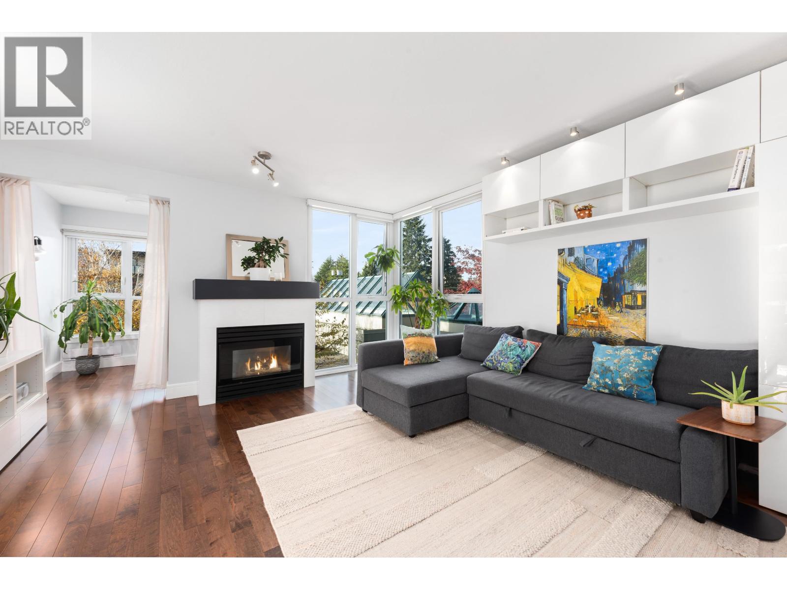 206 2988 ALDER STREET, Vancouver, British Columbia