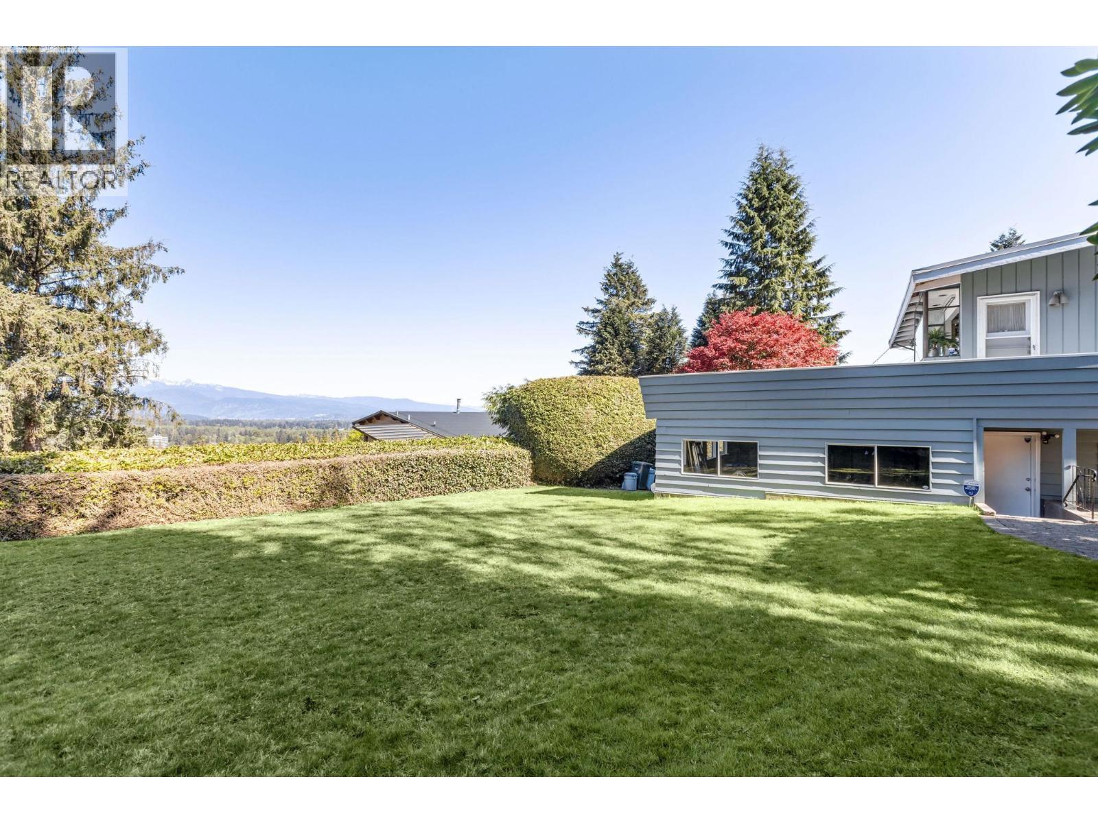 3090 Lazy A Street, Coquitlam, British Columbia V3C 3N9 - Photo 29 - R3025657