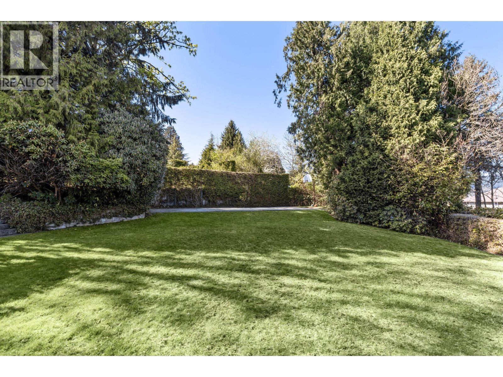 3090 Lazy A Street, Coquitlam, British Columbia V3C 3N9 - Photo 32 - R3025657