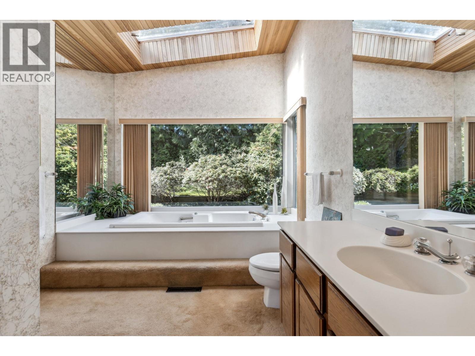 3090 Lazy A Street, Coquitlam, British Columbia V3C 3N9 - Photo 18 - R3025657