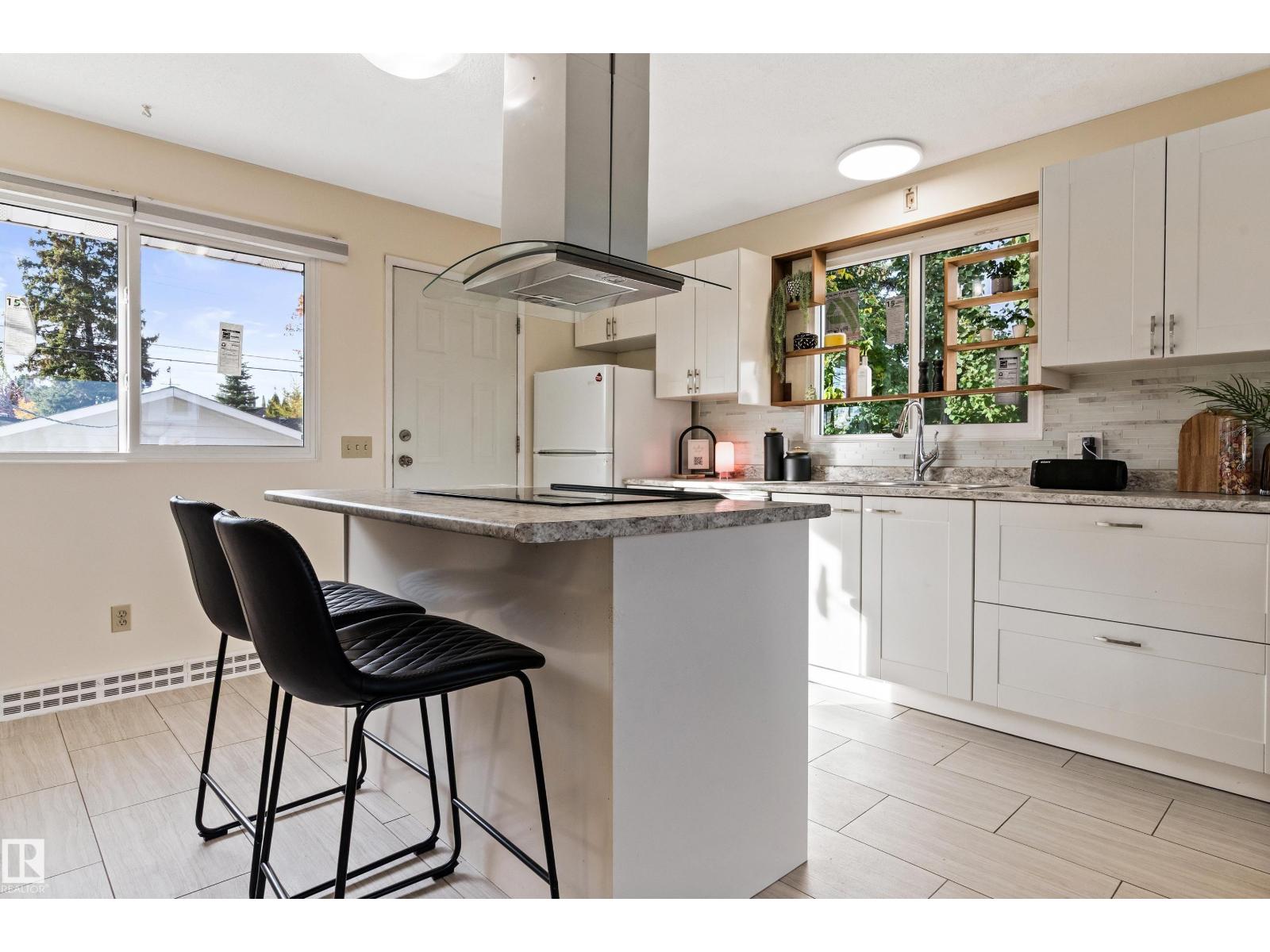 7203 93 Av Nw, Edmonton, Alberta  T6B 1B2 - Photo 10 - E4465759