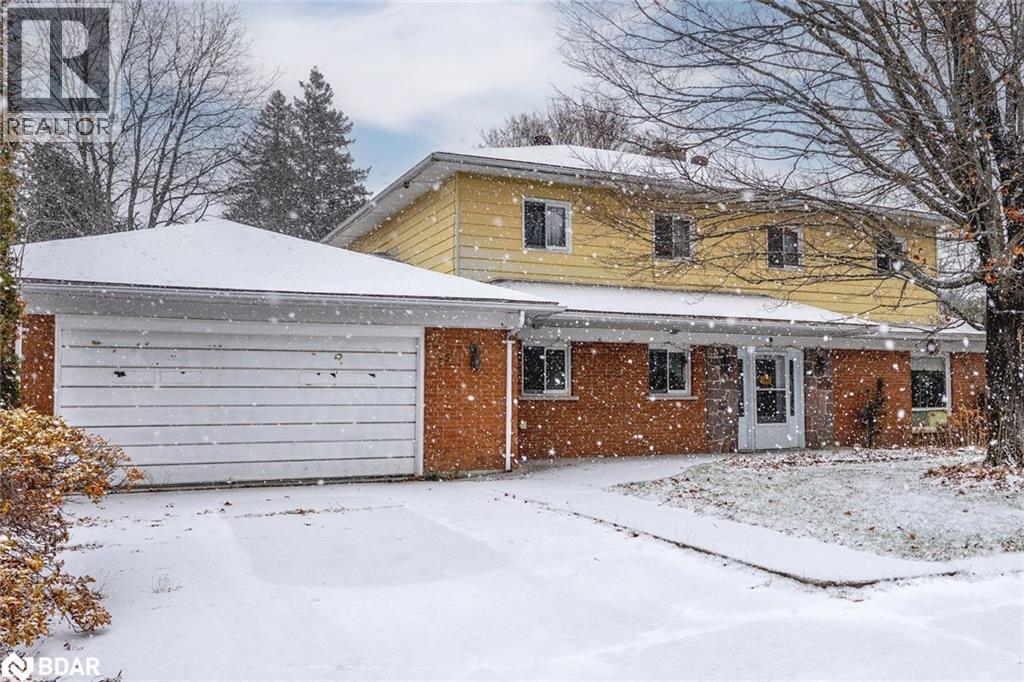 156 Centre Street, Burk's Falls, Ontario P0A 1C0 - Photo 1 - 40784822