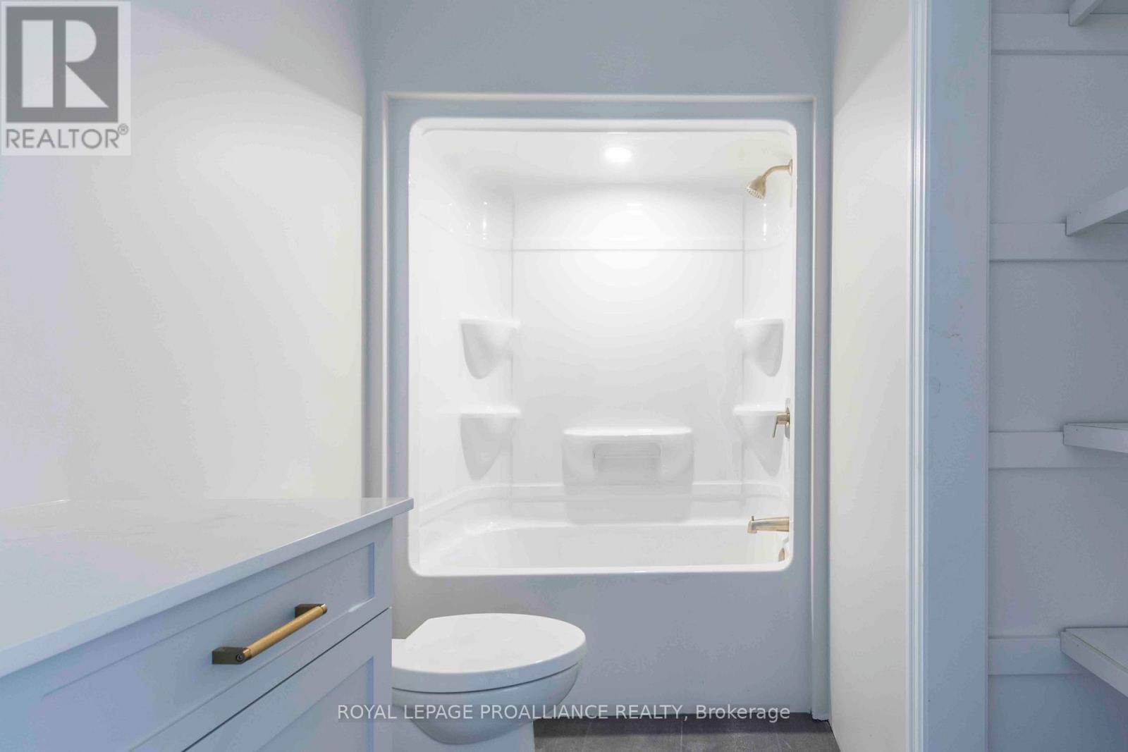 63 Meagan Lane, Quinte West, Ontario K0K 2C0 - Photo 18 - X12117525