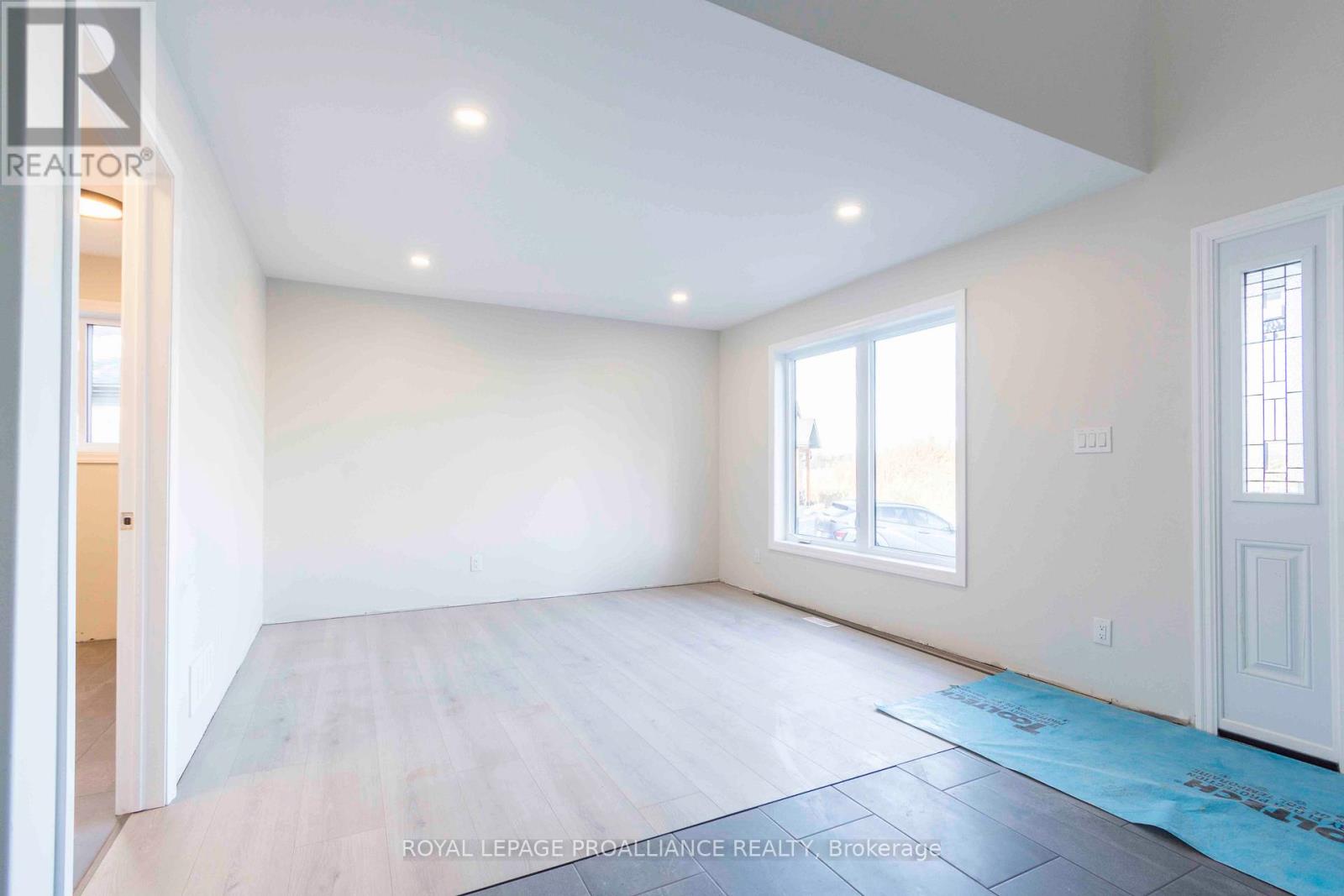 63 Meagan Lane, Quinte West, Ontario K0K 2C0 - Photo 3 - X12117525