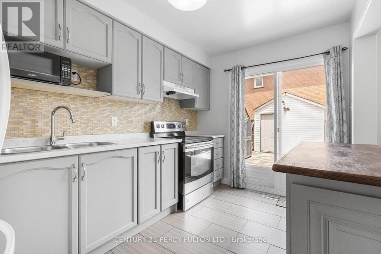 6865 Dillingwood Drive, Mississauga, Ontario  L5N 6Z8 - Photo 14 - W12543418