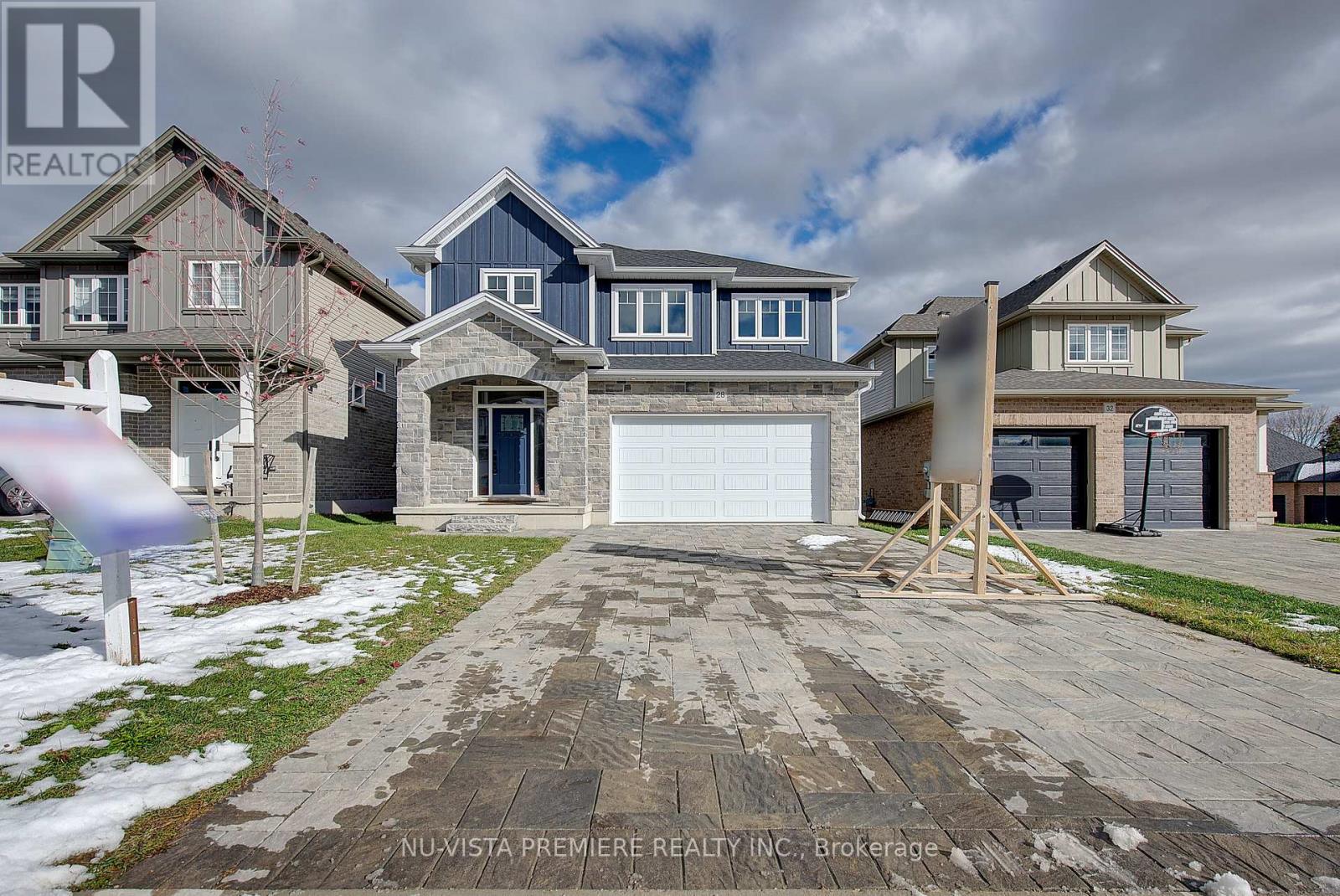 28 Basil Crescent, Middlesex Centre, Ontario  N0M 2A0 - Photo 2 - X12475693