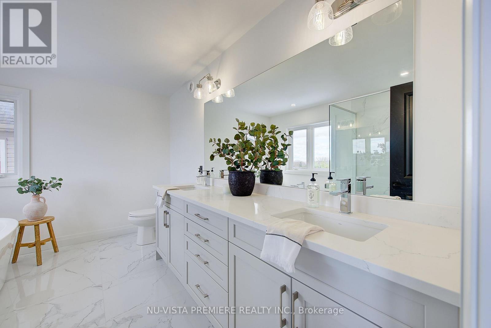 28 Basil Crescent, Middlesex Centre, Ontario  N0M 2A0 - Photo 35 - X12475693