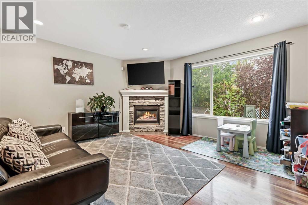 7 Spring View Sw, Calgary, Alberta  T3H 3S7 - Photo 3 - A2242735