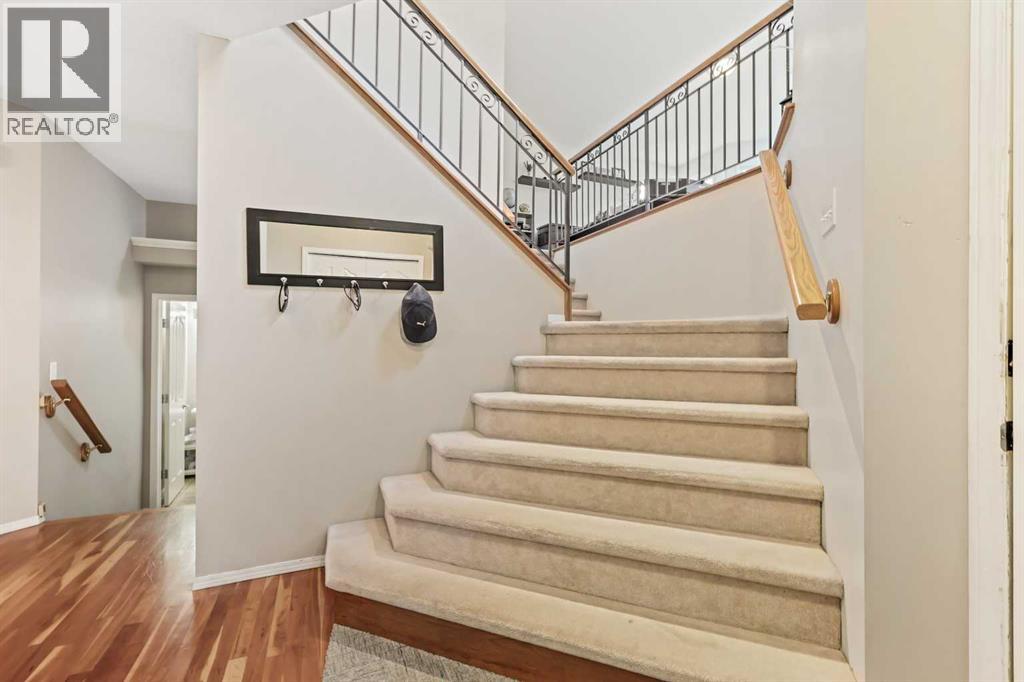 7 Spring View Sw, Calgary, Alberta  T3H 3S7 - Photo 12 - A2242735