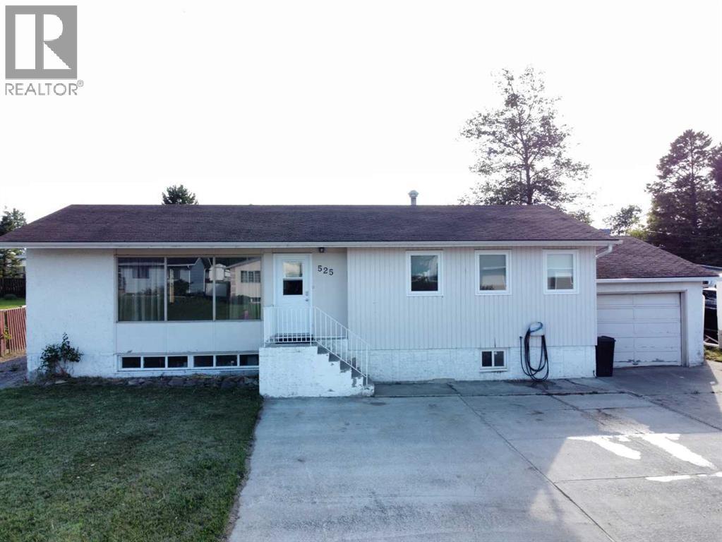 525 6 Avenue, Fox Creek, Alberta