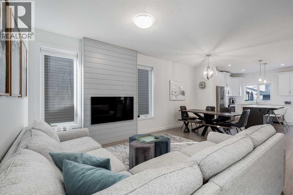 629 Reynolds Crescent Sw, Airdrie, Alberta  T4B 5G1 - Photo 3 - A2259934