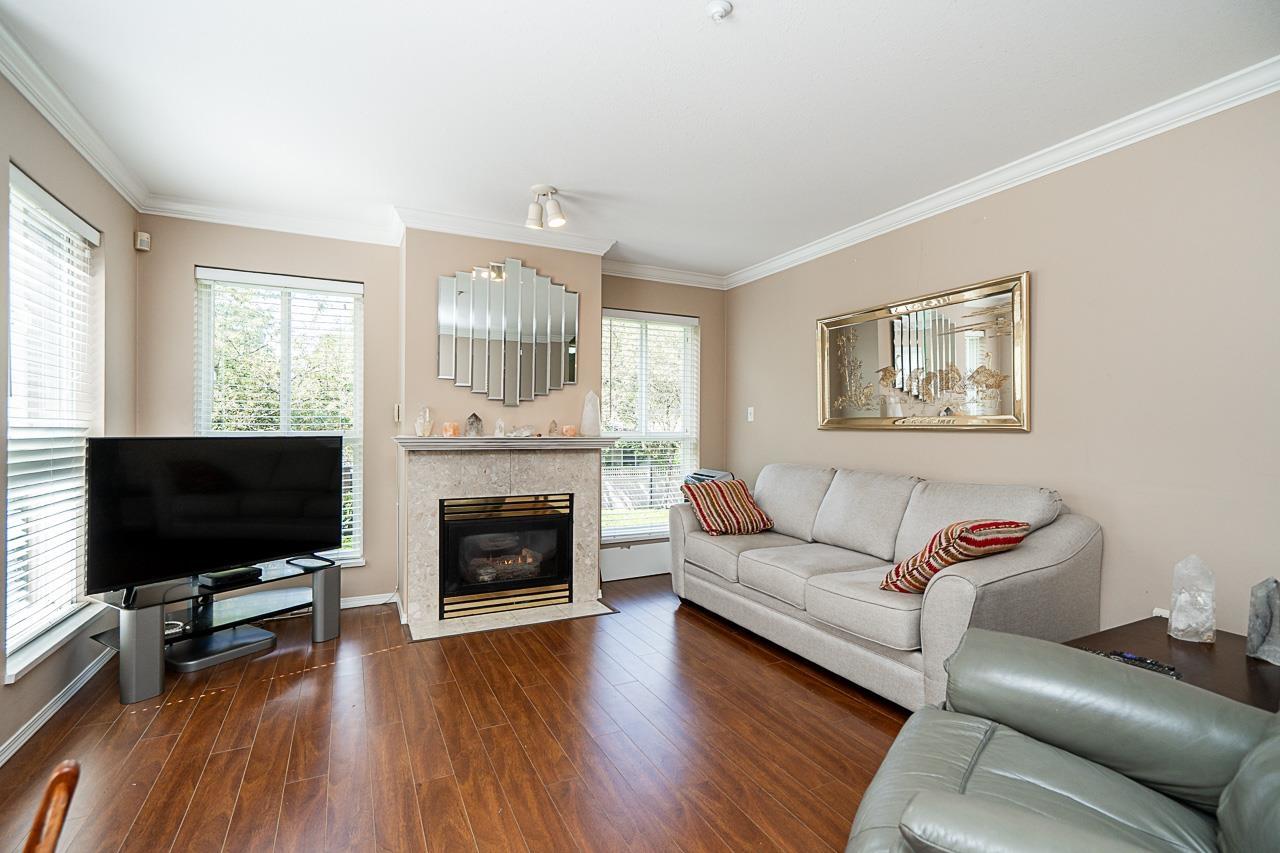 203 15885 84 Avenue, Surrey, British Columbia  V4N 0W7 - Photo 2 - R3067384