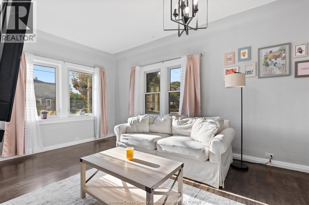 376 Lauzon, Windsor, Ontario N8S 3L9 - Photo 8 - 25028865