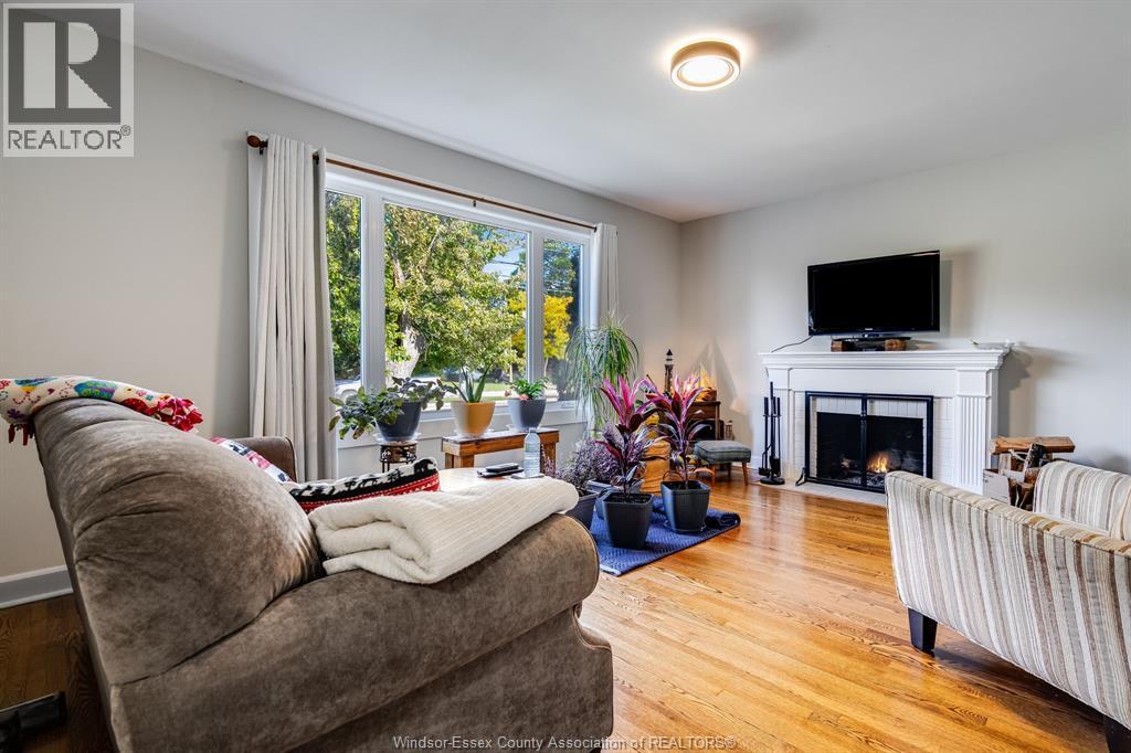 6245 Wyandotte Street East, Windsor, Ontario  N8S 1N5 - Photo 2 - 25028831