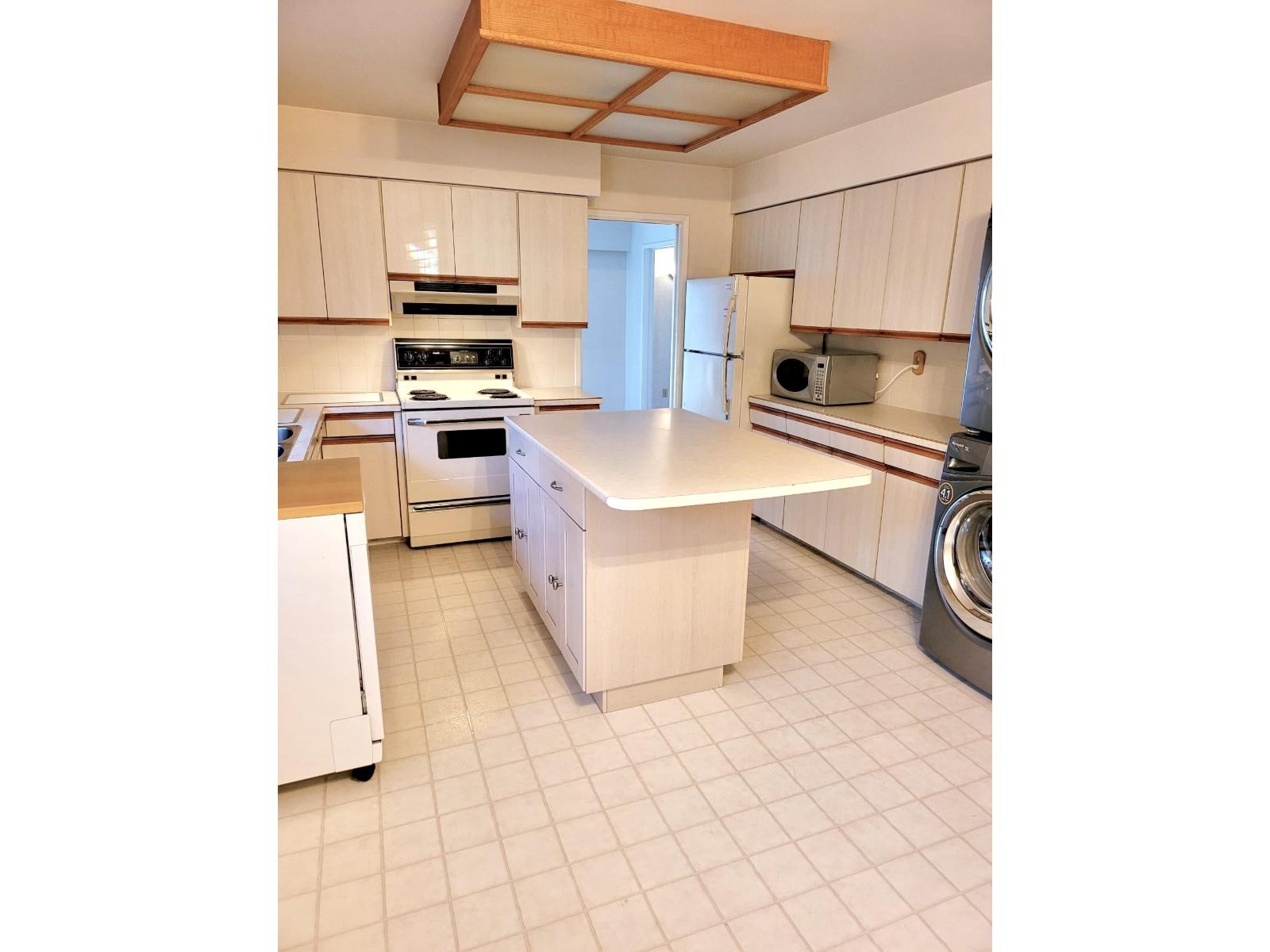 7328 York Crescent, Delta, British Columbia  V4C 4L5 - Photo 6 - R3067194