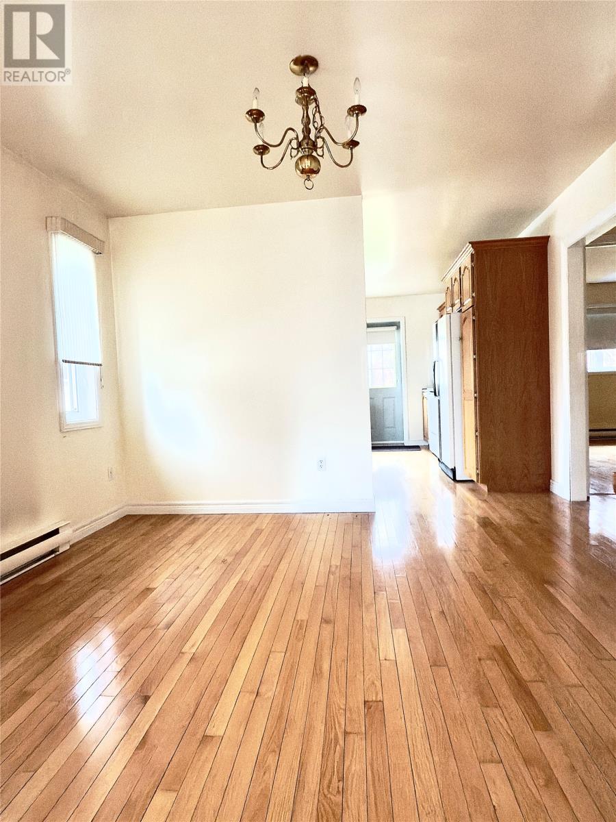 21 Viking Street, Clarenville, Newfoundland & Labrador  A5A 2A7 - Photo 4 - 1292587