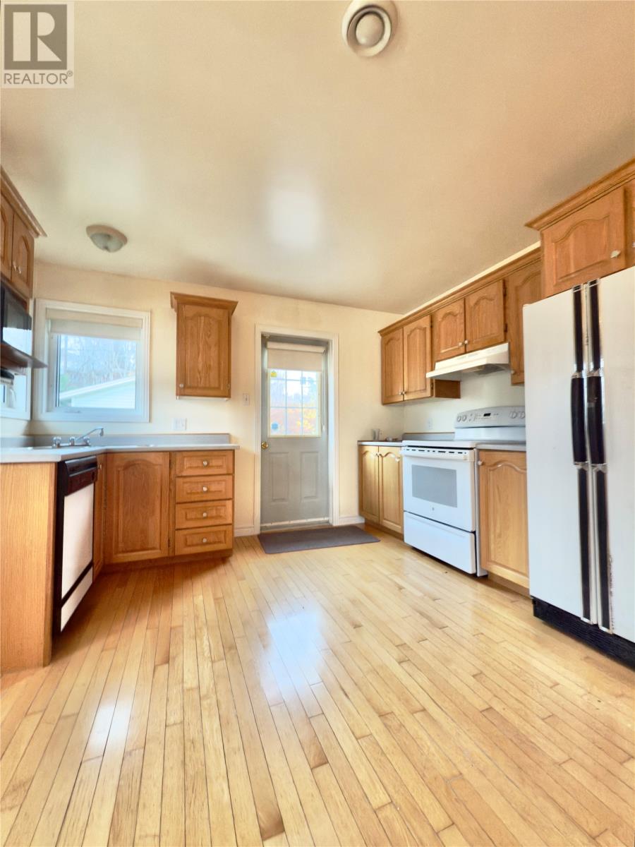 21 Viking Street, Clarenville, Newfoundland & Labrador  A5A 2A7 - Photo 6 - 1292587