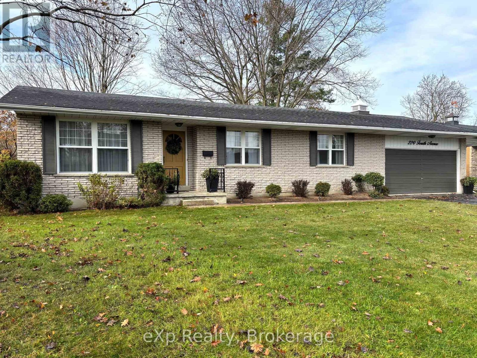 220 4TH AVENUE, Hanover, Ontario