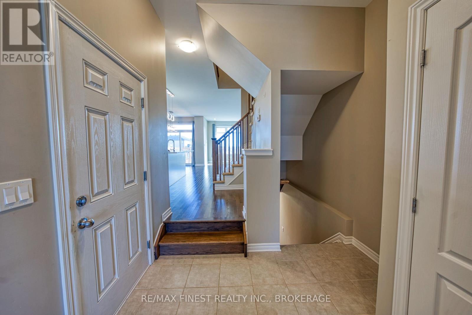 1321 Demers Avenue, Kingston, Ontario K7M 0H6 - Photo 5 - X12447226