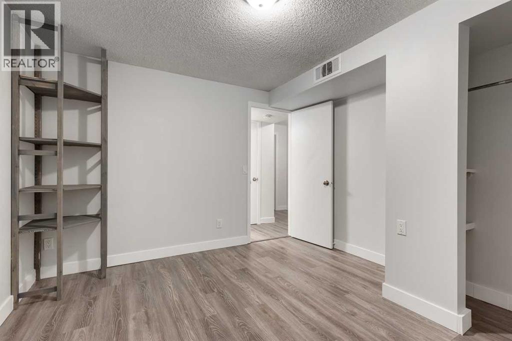 1452 Lake Sylvan Drive Se, Calgary, Alberta  T2J 3C8 - Photo 23 - A2265205