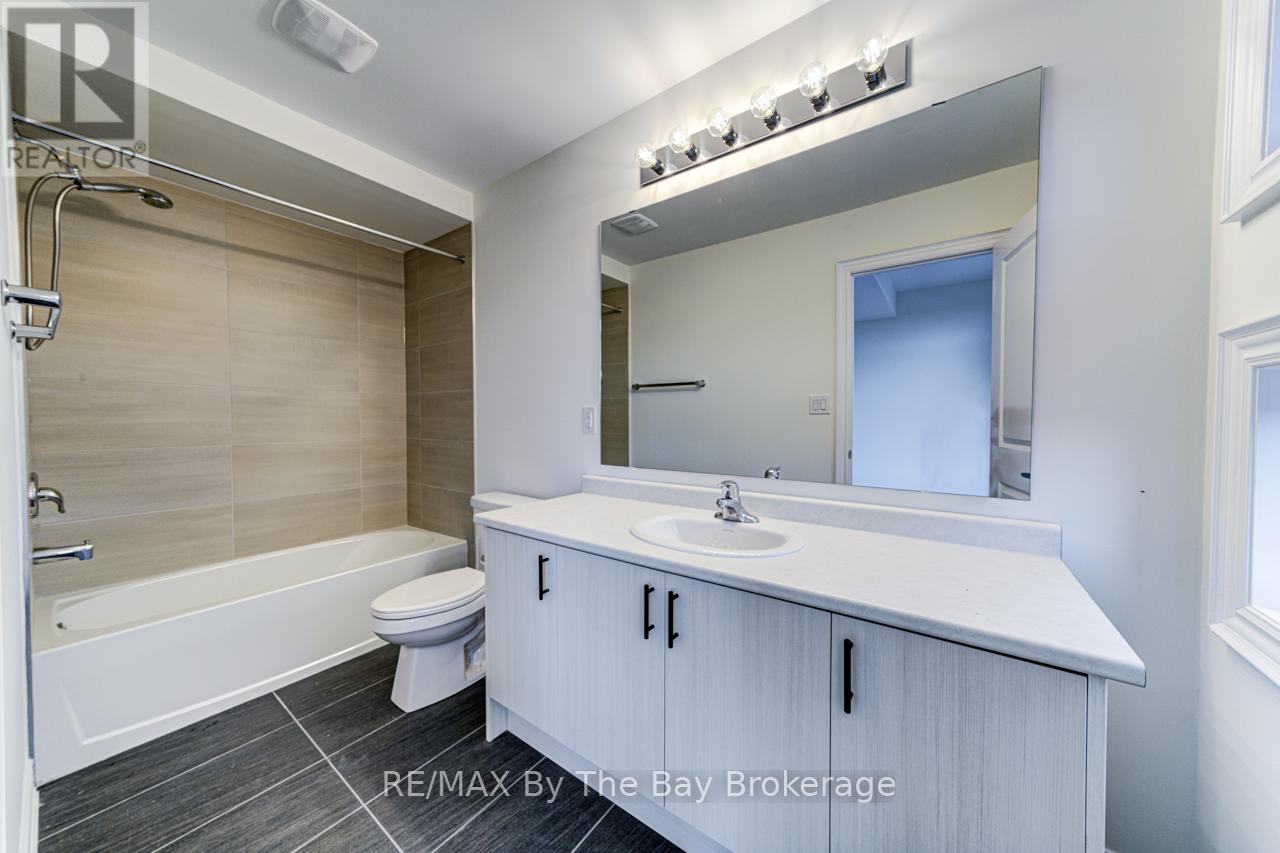 164 Rosanne Circle, Wasaga Beach, Ontario  L9Z 0N1 - Photo 36 - S12546246