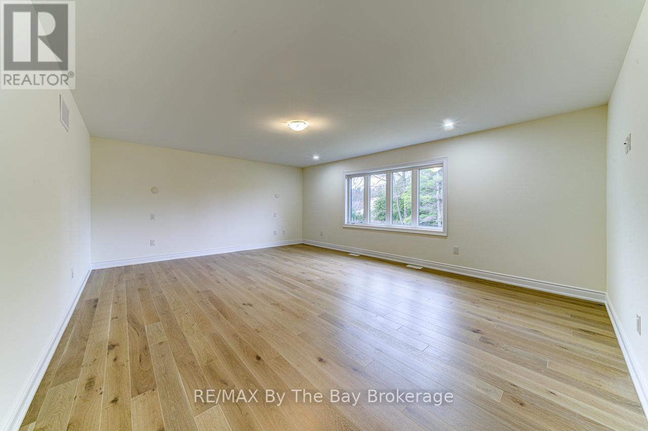 164 Rosanne Circle, Wasaga Beach, Ontario  L9Z 0N1 - Photo 39 - S12546246