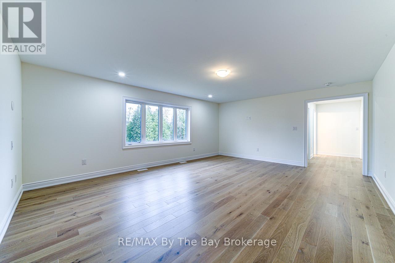 164 Rosanne Circle, Wasaga Beach, Ontario  L9Z 0N1 - Photo 41 - S12546246