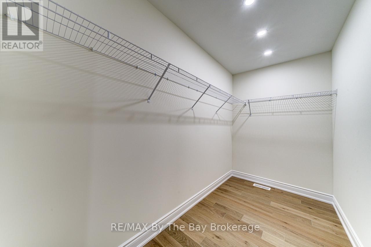 164 Rosanne Circle, Wasaga Beach, Ontario  L9Z 0N1 - Photo 44 - S12546246