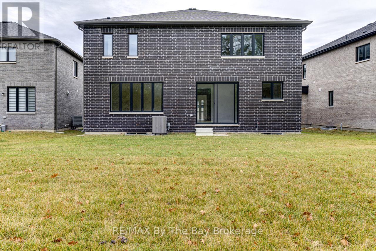 164 Rosanne Circle, Wasaga Beach, Ontario  L9Z 0N1 - Photo 47 - S12546246