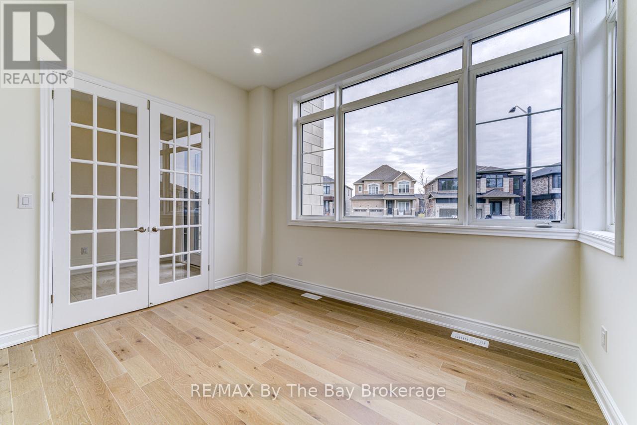 164 Rosanne Circle, Wasaga Beach, Ontario  L9Z 0N1 - Photo 5 - S12546246