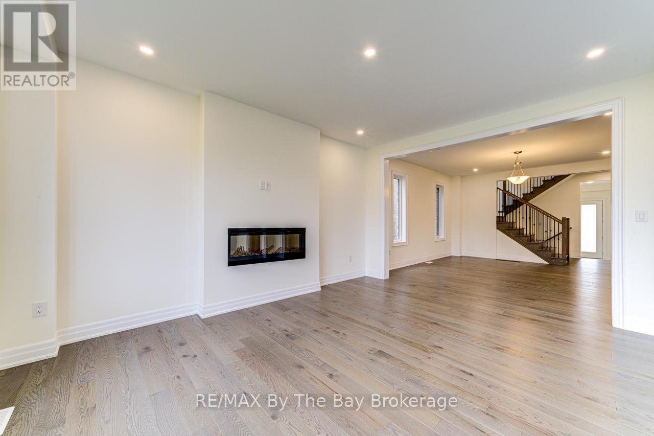 169 Rosanne Circle, Wasaga Beach, Ontario  L9Z 0N1 - Photo 12 - S12546248