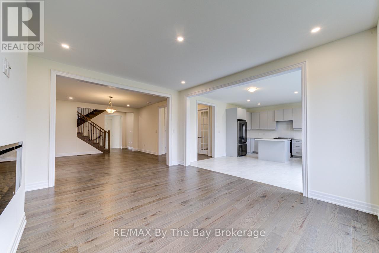 169 Rosanne Circle, Wasaga Beach, Ontario  L9Z 0N1 - Photo 13 - S12546248