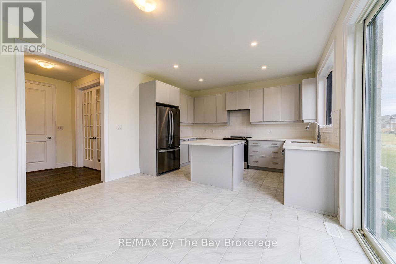 169 Rosanne Circle, Wasaga Beach, Ontario  L9Z 0N1 - Photo 17 - S12546248