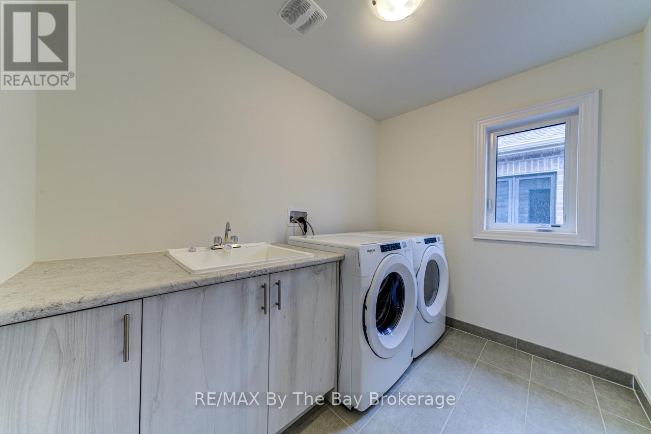 169 Rosanne Circle, Wasaga Beach, Ontario  L9Z 0N1 - Photo 37 - S12546248