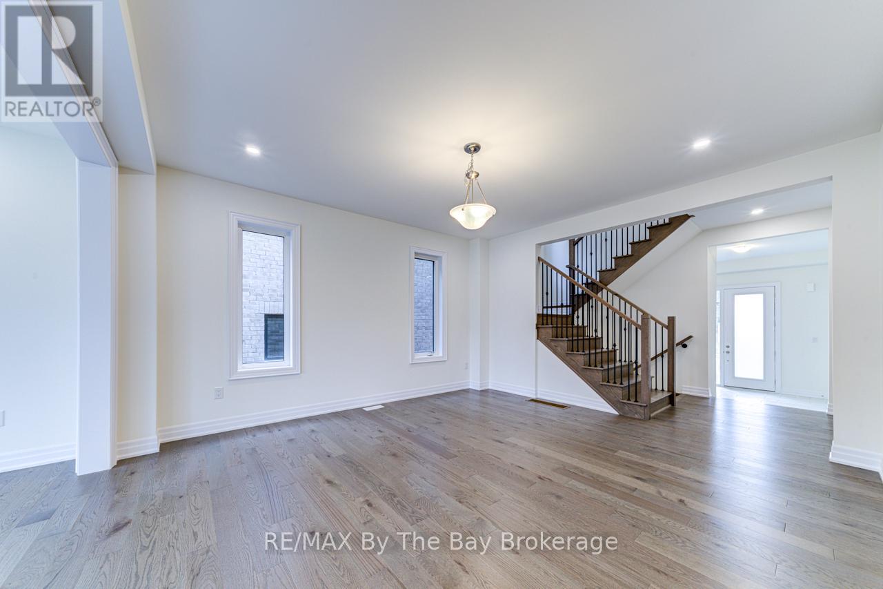 169 Rosanne Circle, Wasaga Beach, Ontario  L9Z 0N1 - Photo 6 - S12546248