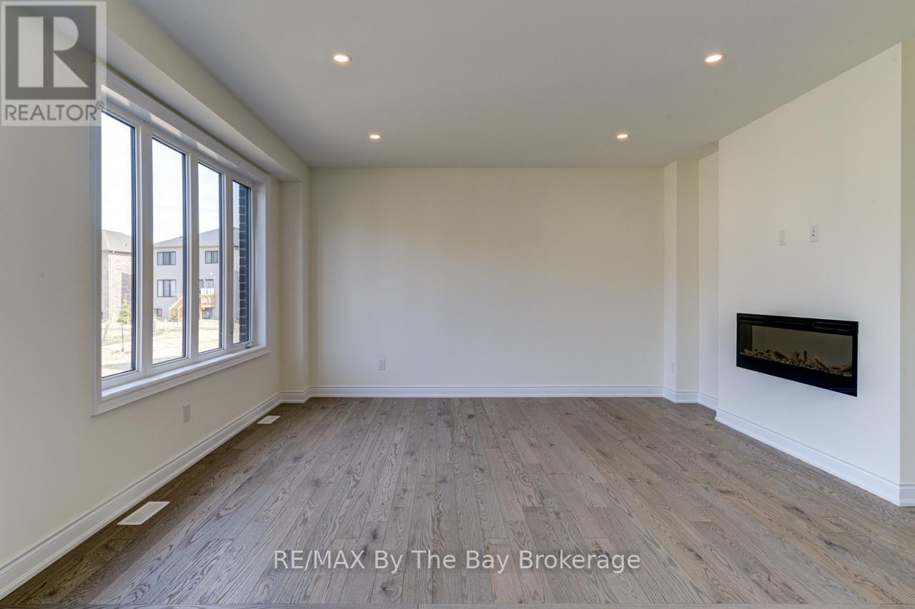 67 Nicort Road, Wasaga Beach, Ontario  L9Z 0N1 - Photo 12 - S12546254