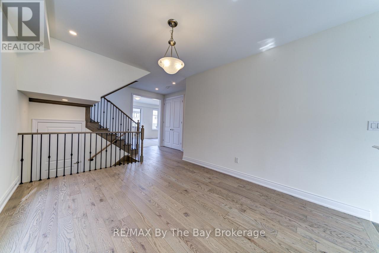 67 Nicort Road, Wasaga Beach, Ontario  L9Z 0N1 - Photo 7 - S12546254