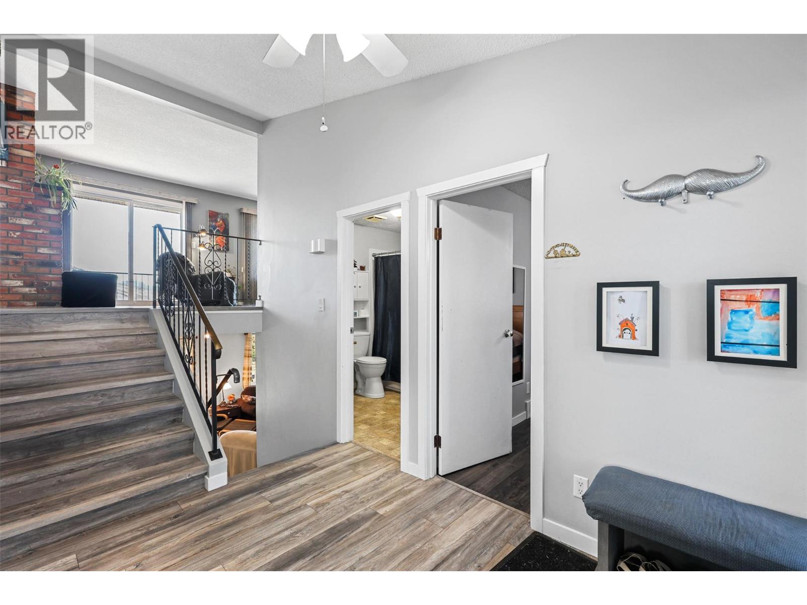 1574 Griffin Terrace, Kamloops, British Columbia  V2B 7R6 - Photo 6 - 10368899