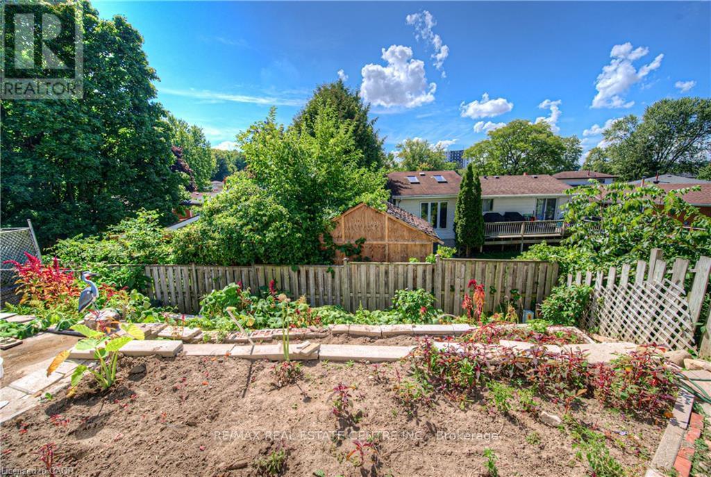 164 Green Valley Drive, Kitchener, Ontario  N2P 1C4 - Photo 33 - X12389258