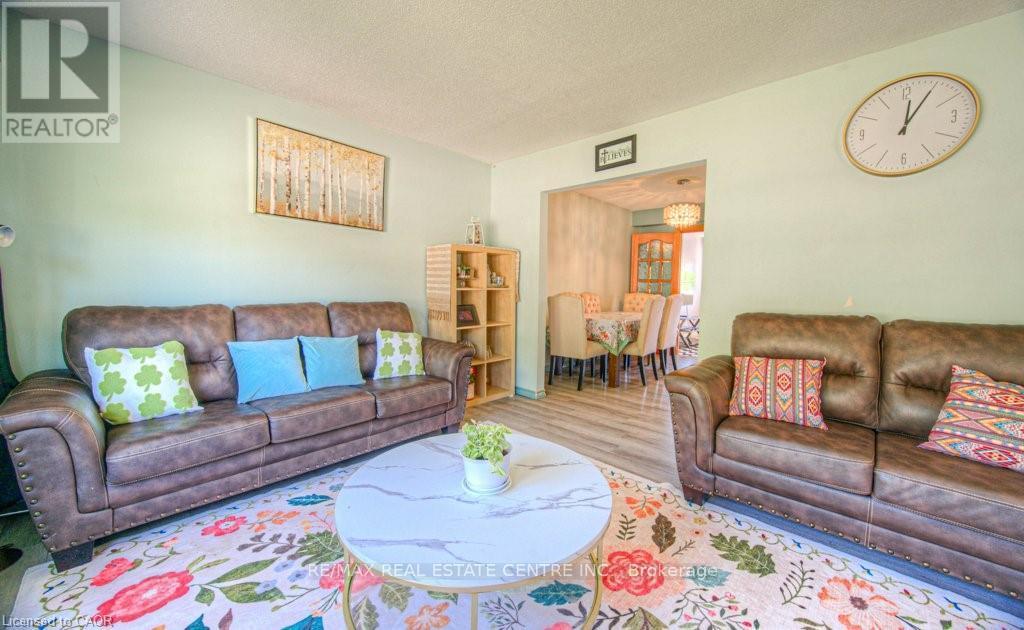 164 Green Valley Drive, Kitchener, Ontario  N2P 1C4 - Photo 7 - X12389258