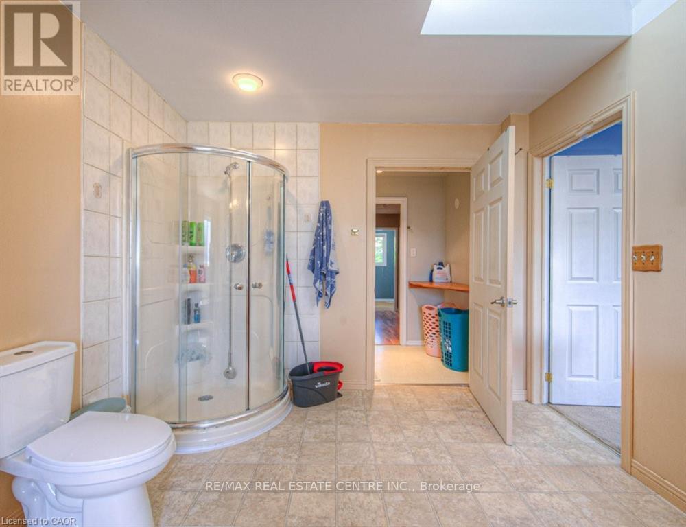 164 Green Valley Drive, Kitchener, Ontario  N2P 1C4 - Photo 22 - X12389258