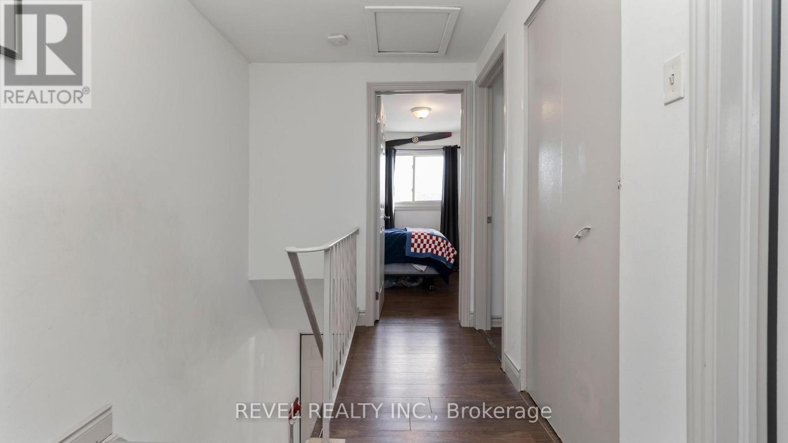 421 Griffith Street, London South, Ontario  N6K 2S3 - Photo 12 - X12546308