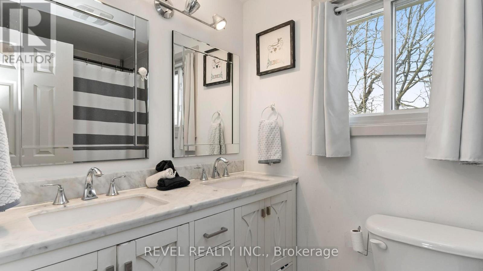 421 Griffith Street, London South, Ontario  N6K 2S3 - Photo 13 - X12546308