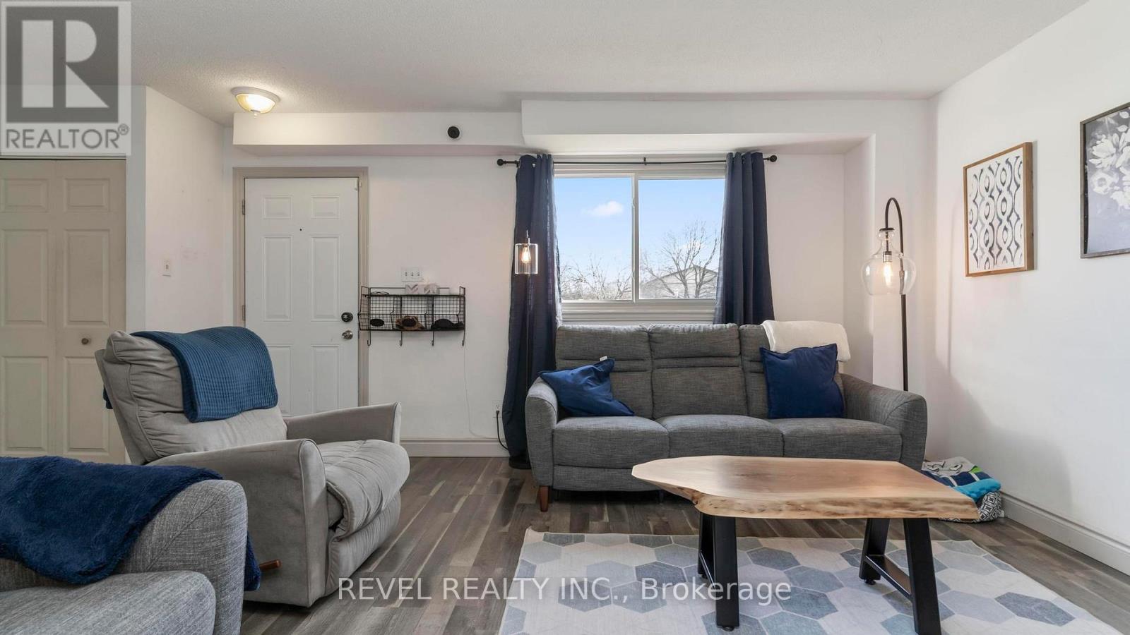 421 Griffith Street, London South, Ontario  N6K 2S3 - Photo 6 - X12546308