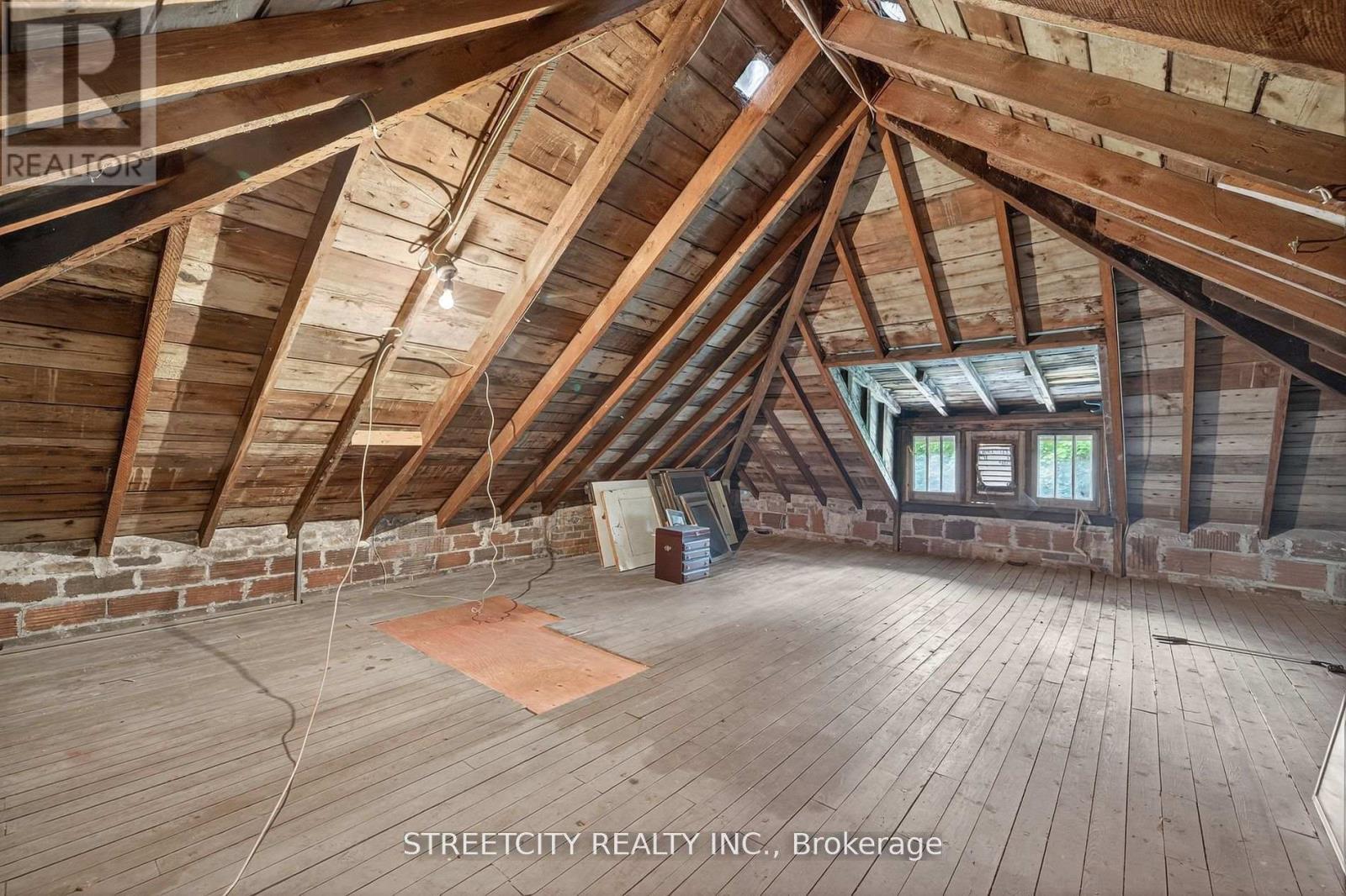 947 Maitland Street, London East, Ontario  N5Y 2X3 - Photo 31 - X12546340